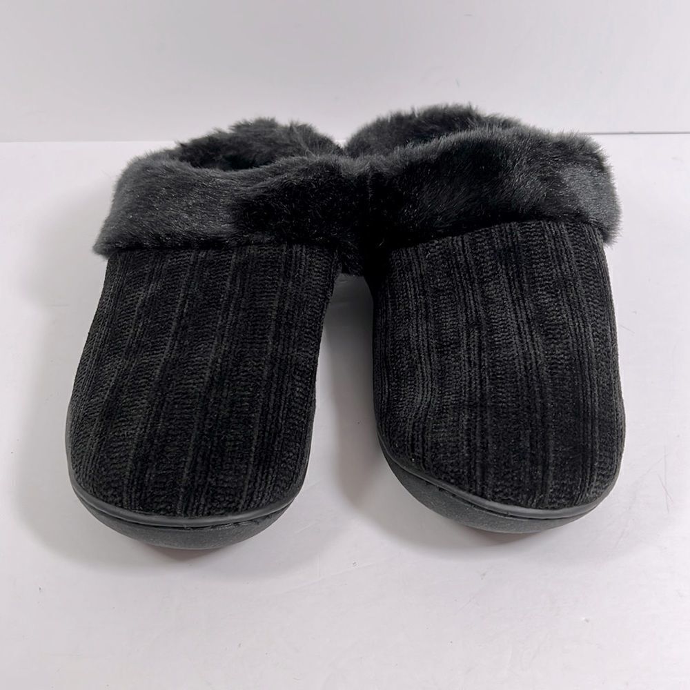 NWOT knit slippers with faux fur lining size XL